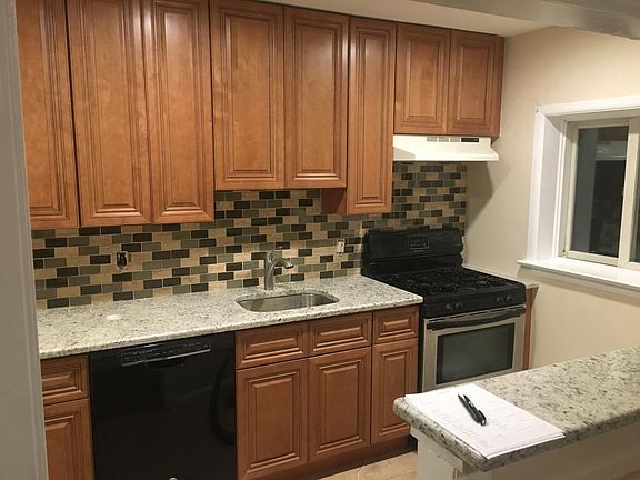 2nd image of 200 E Essex Ave