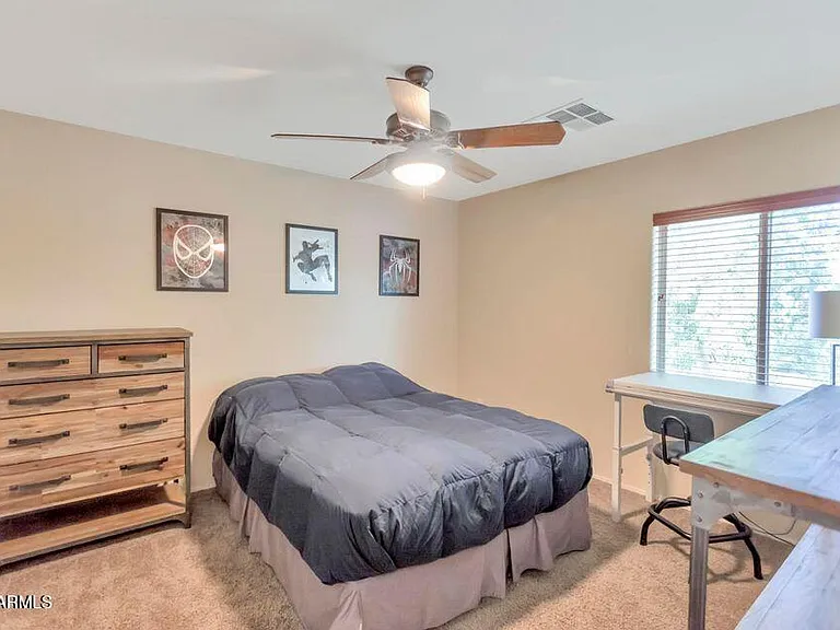 2244 W Spur Dr — Photo 12