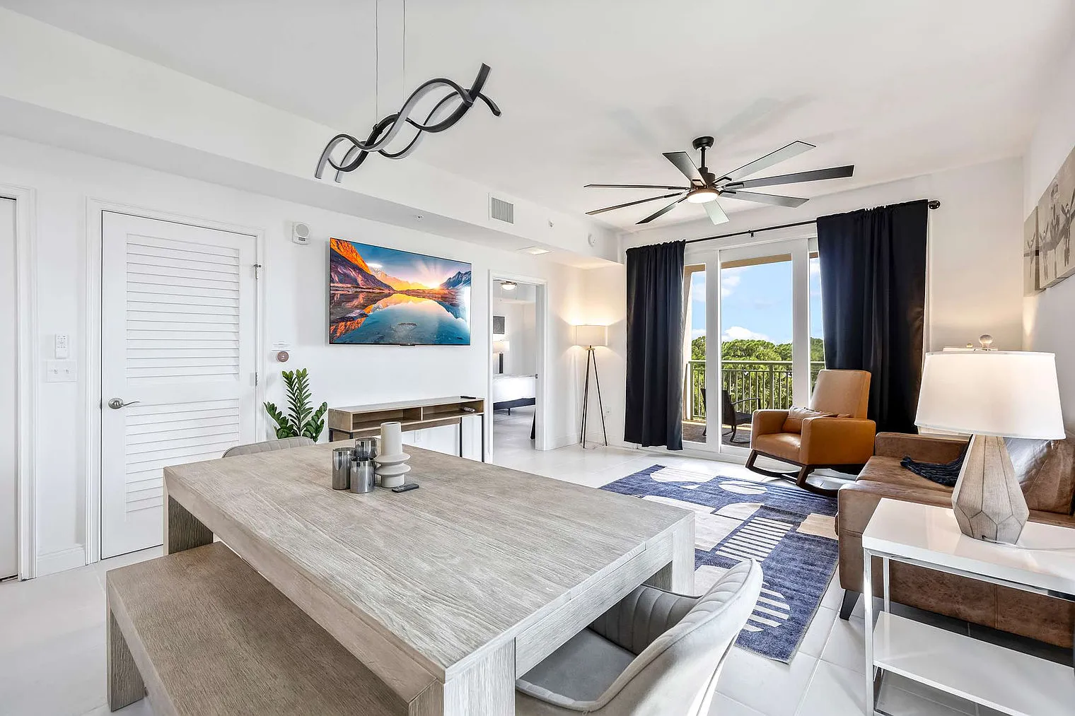 3 bed, 3.0 bath, 1776 sqft, $5,212 — Photo 2