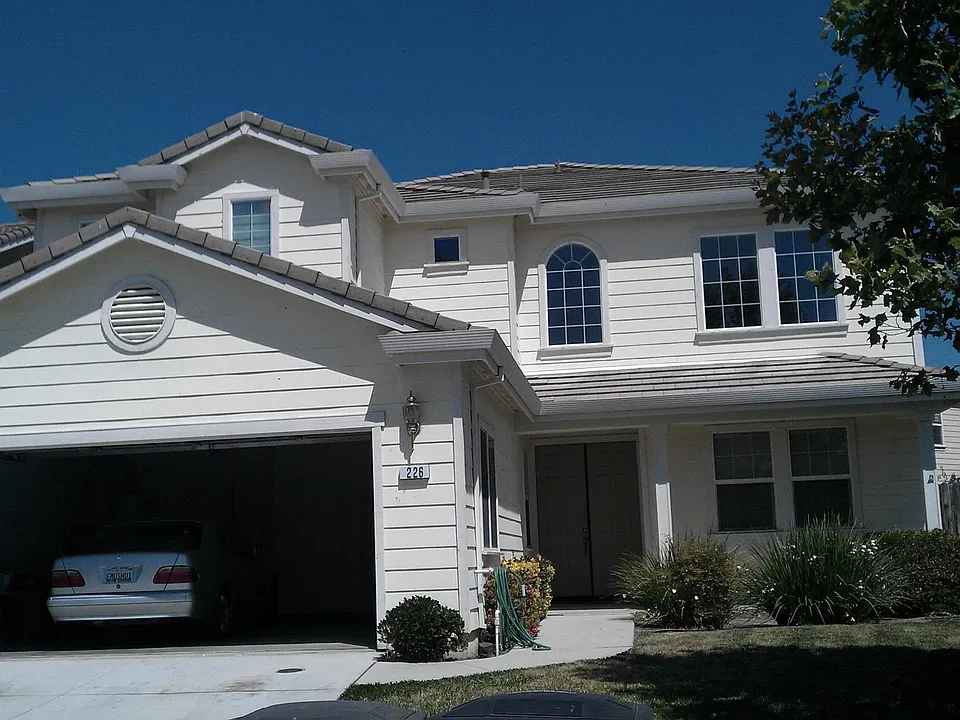 226 Barcelona Dr