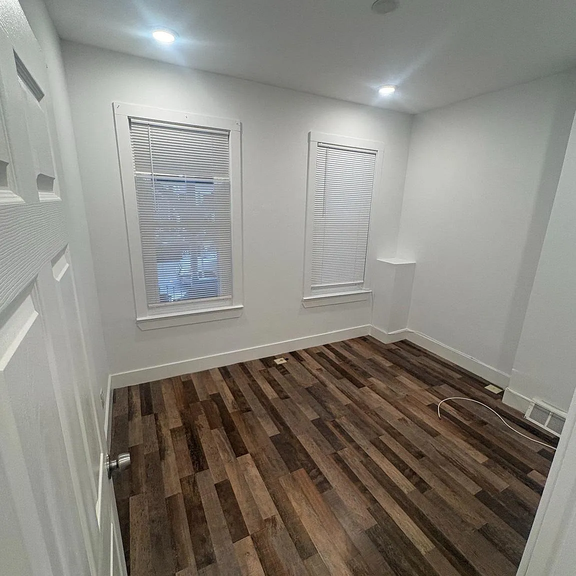 2 bed, 1608 sqft, $1,300 — Photo 2