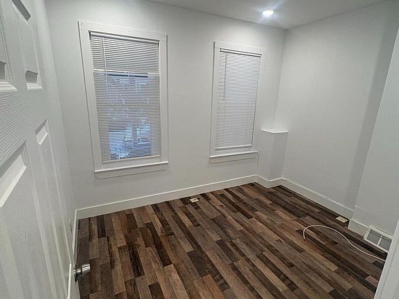 2nd image of 4148 Parrish St #1