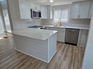 1906 Edge Dr, North Myrtle Beach, SC 29582