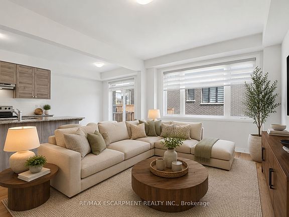 5th image of 254 Rosebury Way
