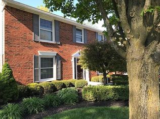 41694 Waterfall Rd, Northville, MI 48168