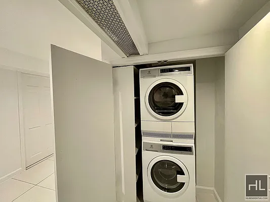 Rented by Highline Residential | media 52