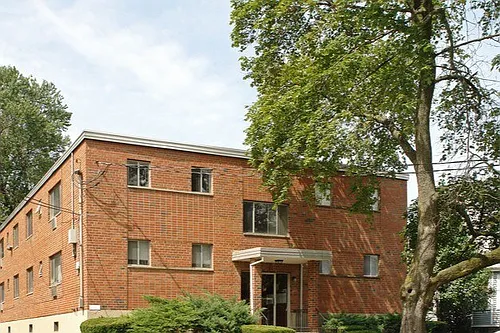 23 Oakwood Ave Photo 1