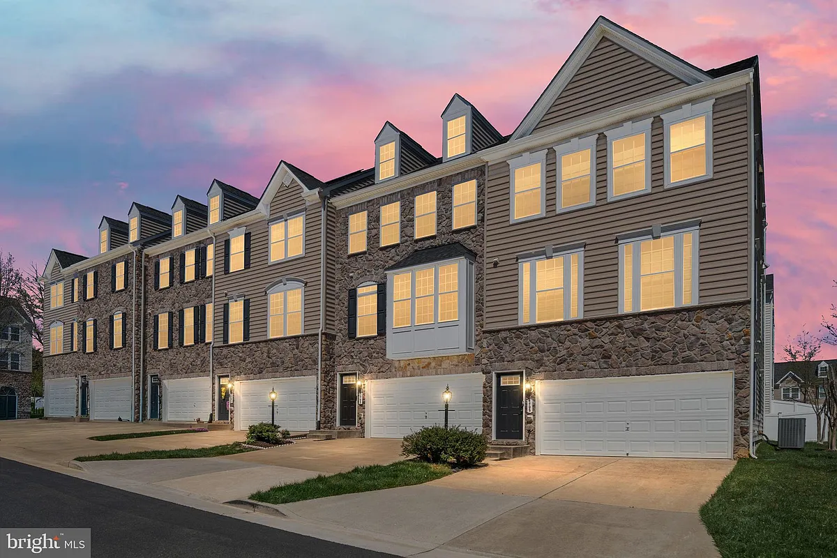 Building Photo - 1793 Rockledge Ter