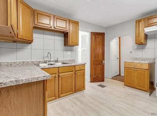 216 Rhode Island St, Buffalo, NY 14213