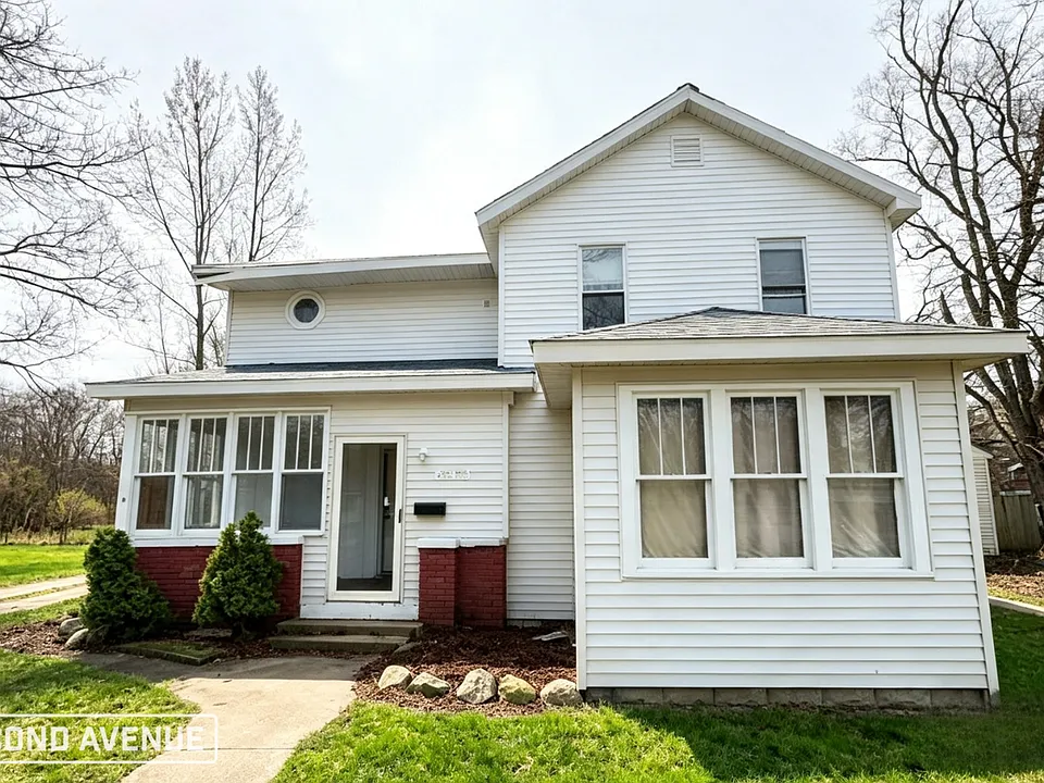 643 Jackson Ave