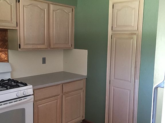 3rd image of 1684 Majon Dr