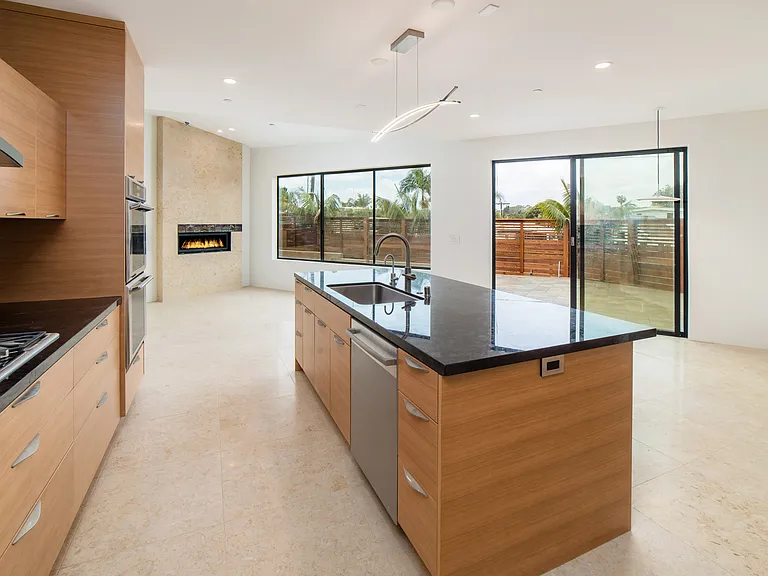 153 Leucadia Blvd — Photo 12