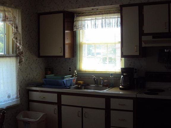 4th image of 20 Milford Ave #52