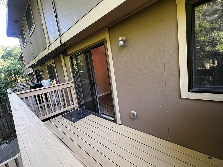 3106 Laurel Ridge Cir — Photo 10