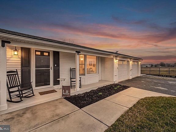 2nd image of 8906 Stauffer Rd