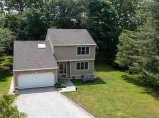 5 Patterson Pl, Old Saybrook, CT 06475