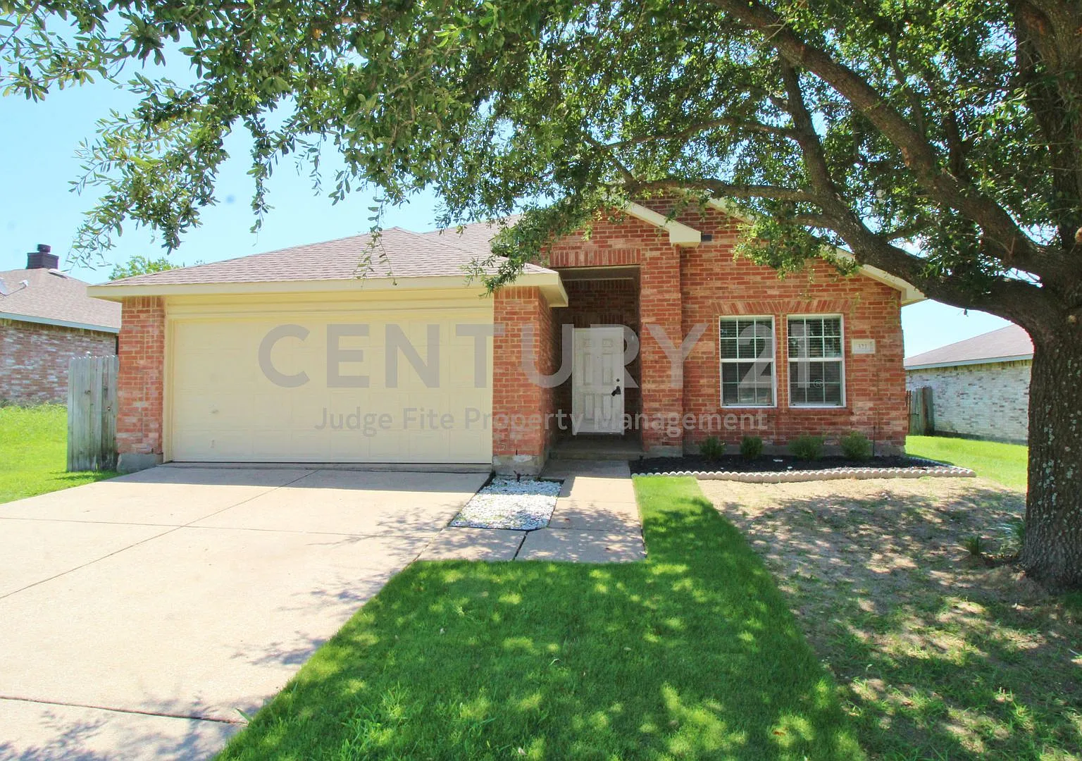 Well-Maintained 3/2/2 Home in Royce City For Rent! — Photo 1