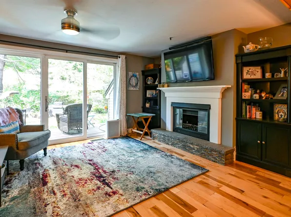 11 Surrey Run, Dover, NH 03820