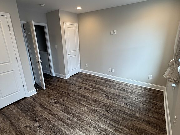 5th image of 2733 Latona St