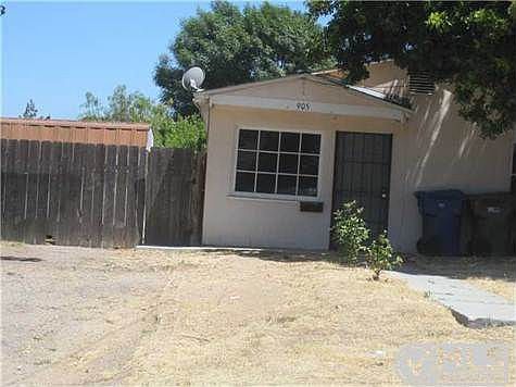1st image of 905 Grossmont Ave