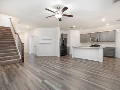704 Grassland Way, Arlington, TX, 76002