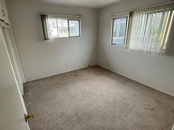 3rd image of 2568 Landis St