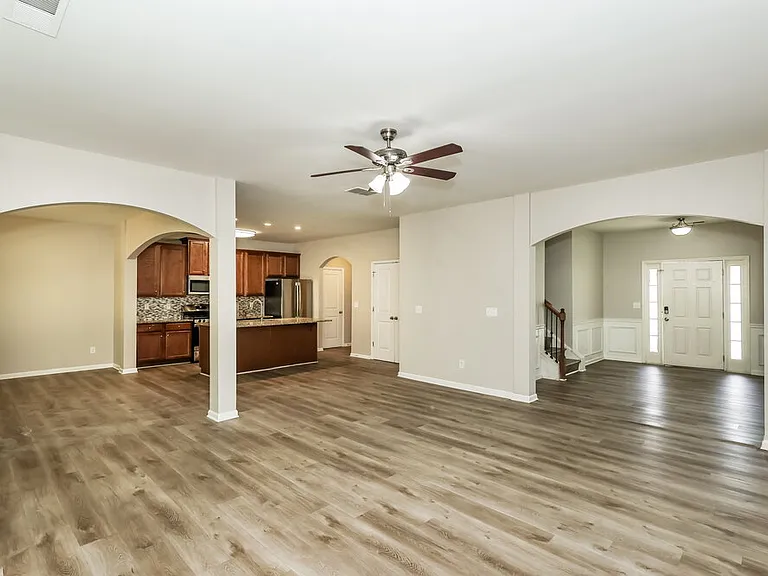 117 Worthing Ln — Photo 7