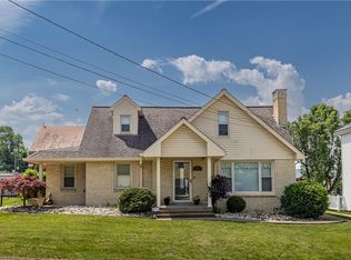 11 W Market St, Burgettstown, PA 15021