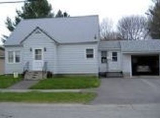 40 Elm St, Millinocket, ME 04462