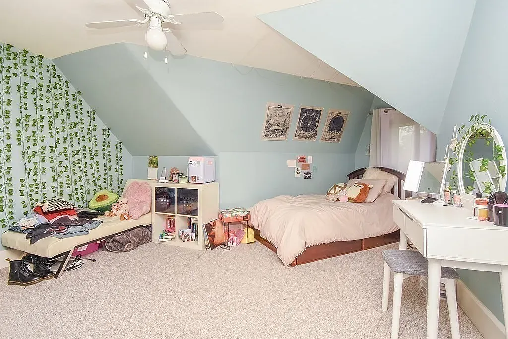 3 bed, 1.5 bath, 1075 sqft, $3,200 — Photo 4