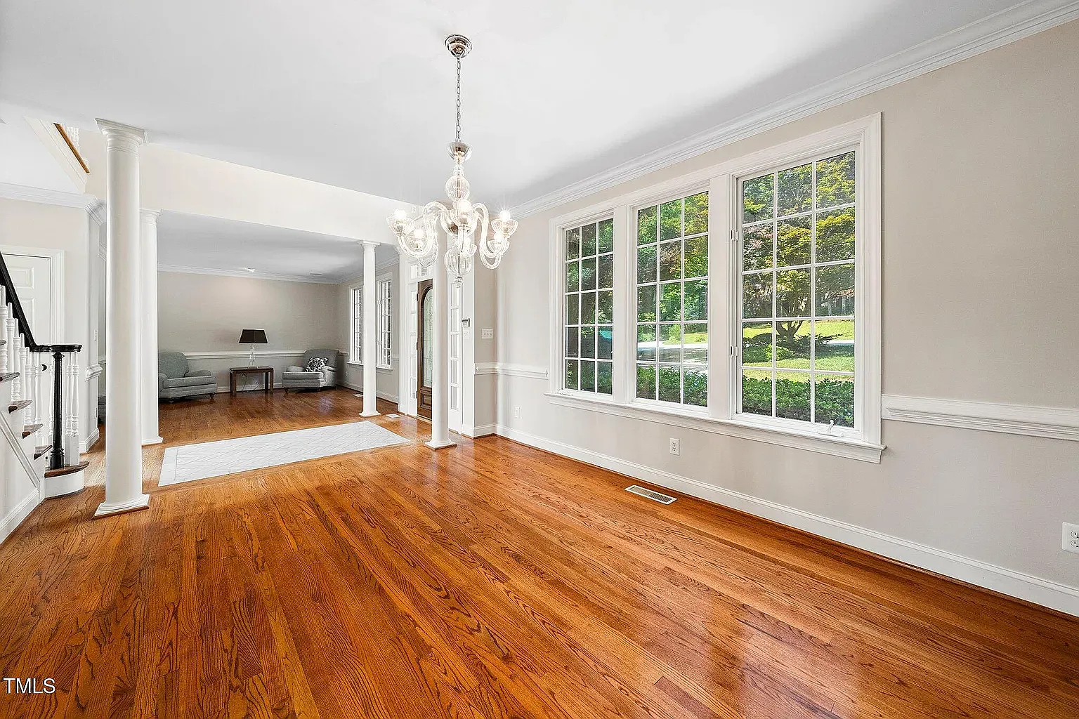 6 bed, 4000 sqft, $1,800 — Photo 2