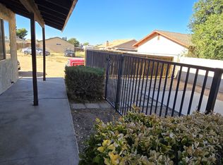 21380 Bear Valley Rd APT C, Apple Valley, CA 92308