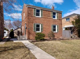 3738 Blanchan Ave, Brookfield, IL 60513