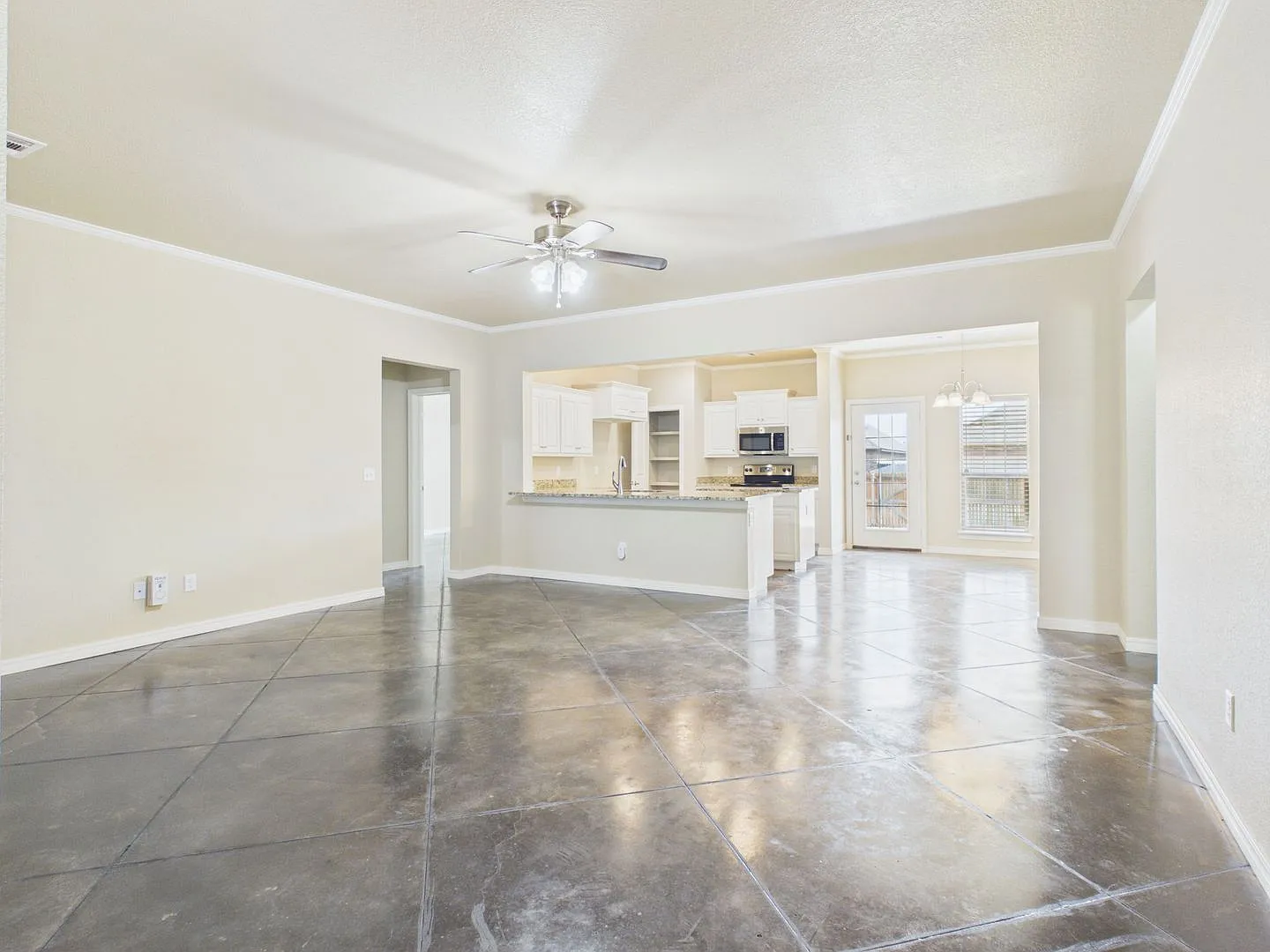 9303 Kori — Photo 3