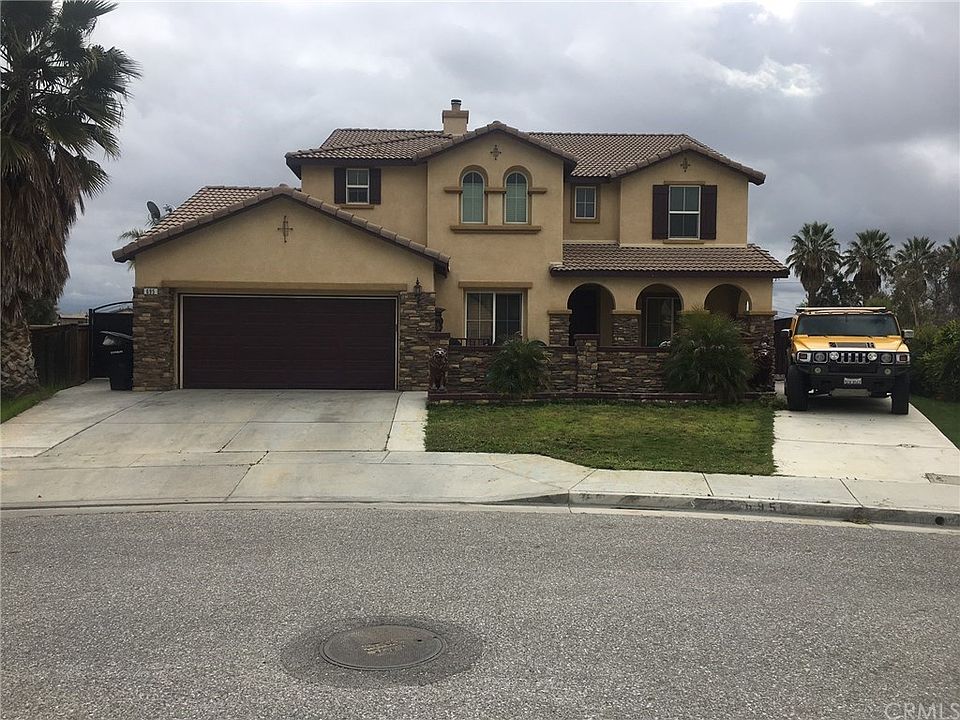 1st image of 695 Drake Dr