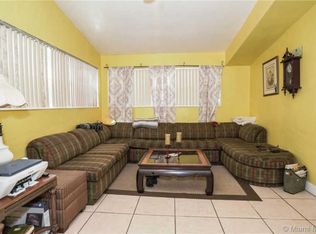 6660 McKinley St, Hollywood, FL 33024