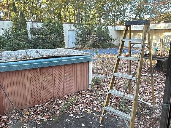 2nd image of 23 N Quarter Road