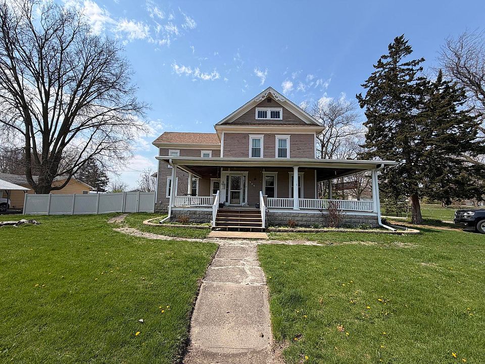 1st image of 304 S Poplar St