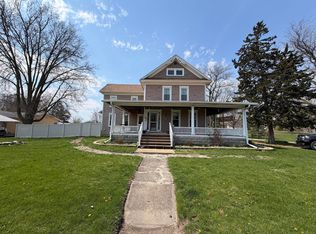 304 S Poplar St, Onarga, IL