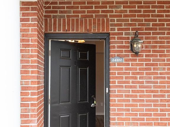2nd image of 24100 Harbour Vista Cir