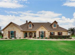 2300 W Alamosa Dr, Terrell, TX 75160