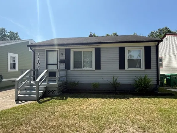 29709 Balmoral St, Garden City, MI 48135