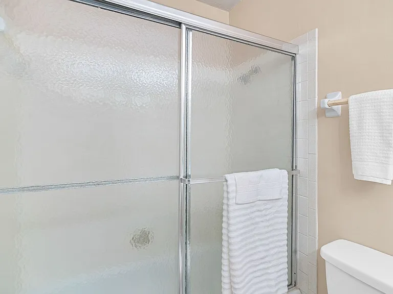 14202 Sandalwood Dr — Photo 23