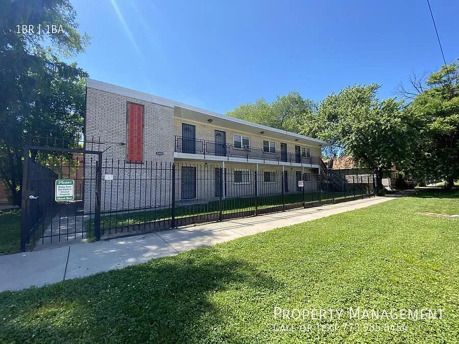 8850 S Saginaw Ave #8