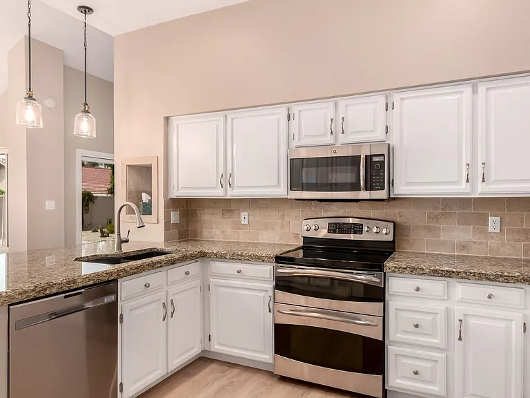 11115 E Mercer Ln — Photo 14