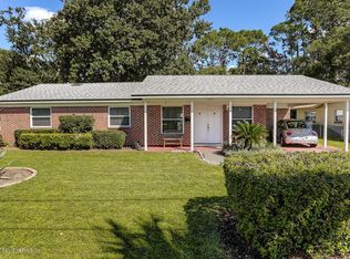 3301 Victoria Ct E, Jacksonville, FL 32216