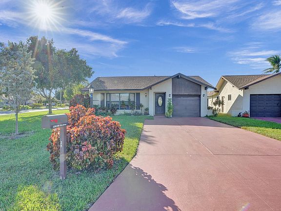 3rd image of 2299 SW 16th Circle