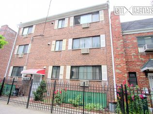 4046 98th St, Corona, NY 11368