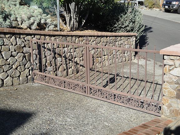 4th image of 205 Berryessa Dr