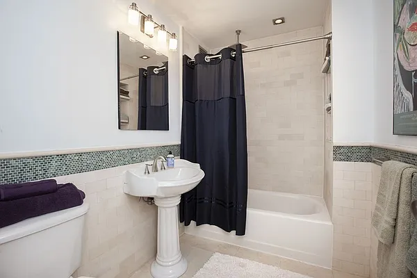 Sold by Bushburg | media 17